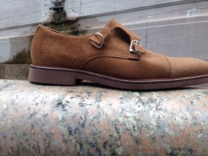 The relatively sleek profile of this pair makes them easy to dress up or down.