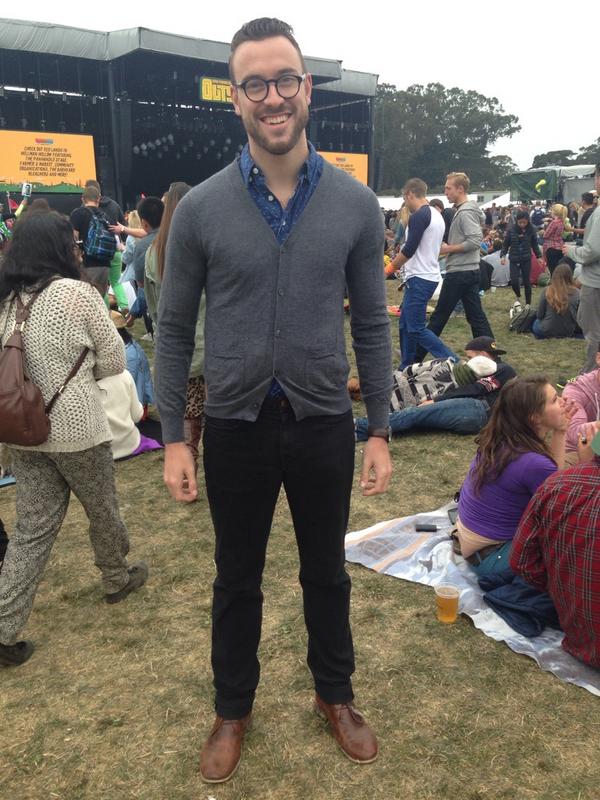 Popover shirt by J. Crew. Charcoal cardigan by Frank & Oak. Jeans by American Apparel. Boots by Steve Madden. 