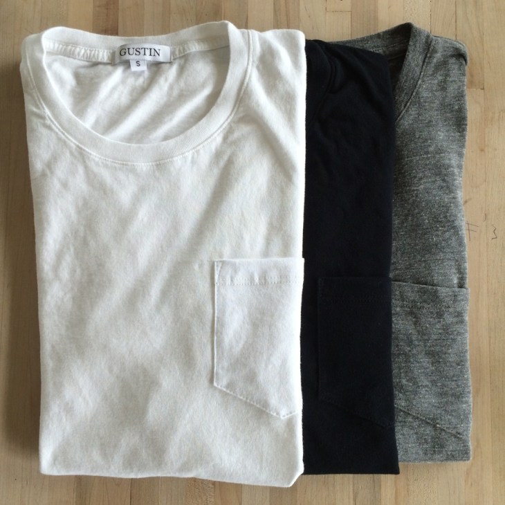 Three colors of this pocket T-shirt available for simple, easygoing style. 
