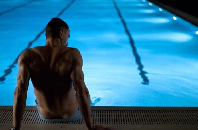 007. Nice swim trunks, right?