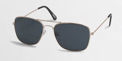 A retro frame shape and color make these one heck of a pair of shades for the price.