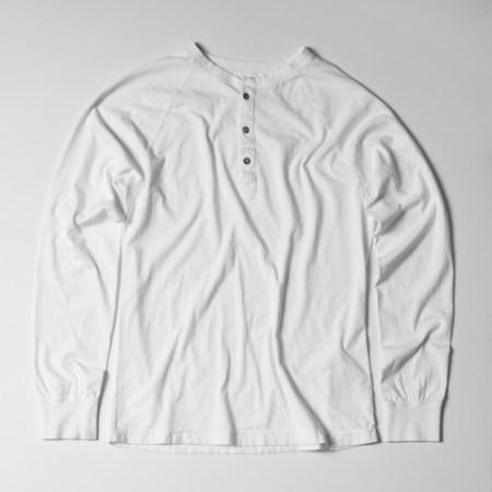 A style that closely mimics the one seen on Mr. Craig -- without the high price tag.