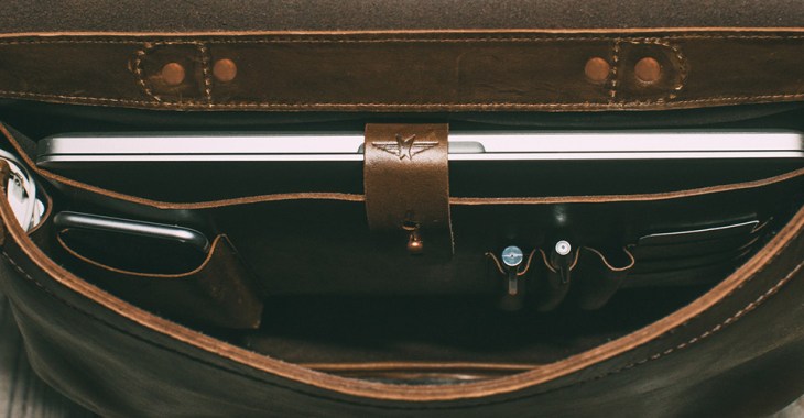 An in-depth look at the inside of this bag -- well-constructed and with just enough space for everything you might need.