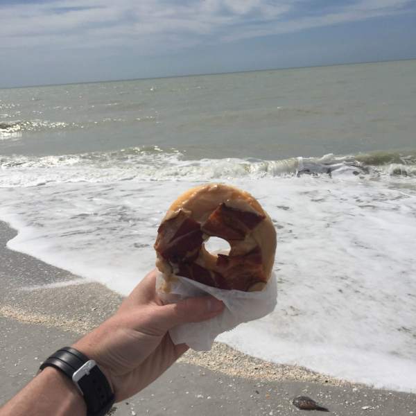 A must-see when hitting up Sanibel Island -- the delicious Bennett's Fresh Roast! Rubber-strap watch by Stuhrling. Beach scene not included with purchase.