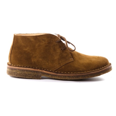 Chukka boots that hit the right note between dressy and casual. 