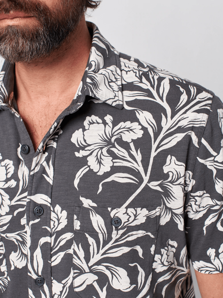 Best floral short-sleeve shirt for summer.