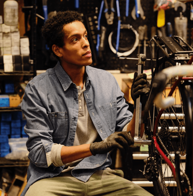 Best chambray shirt for men.