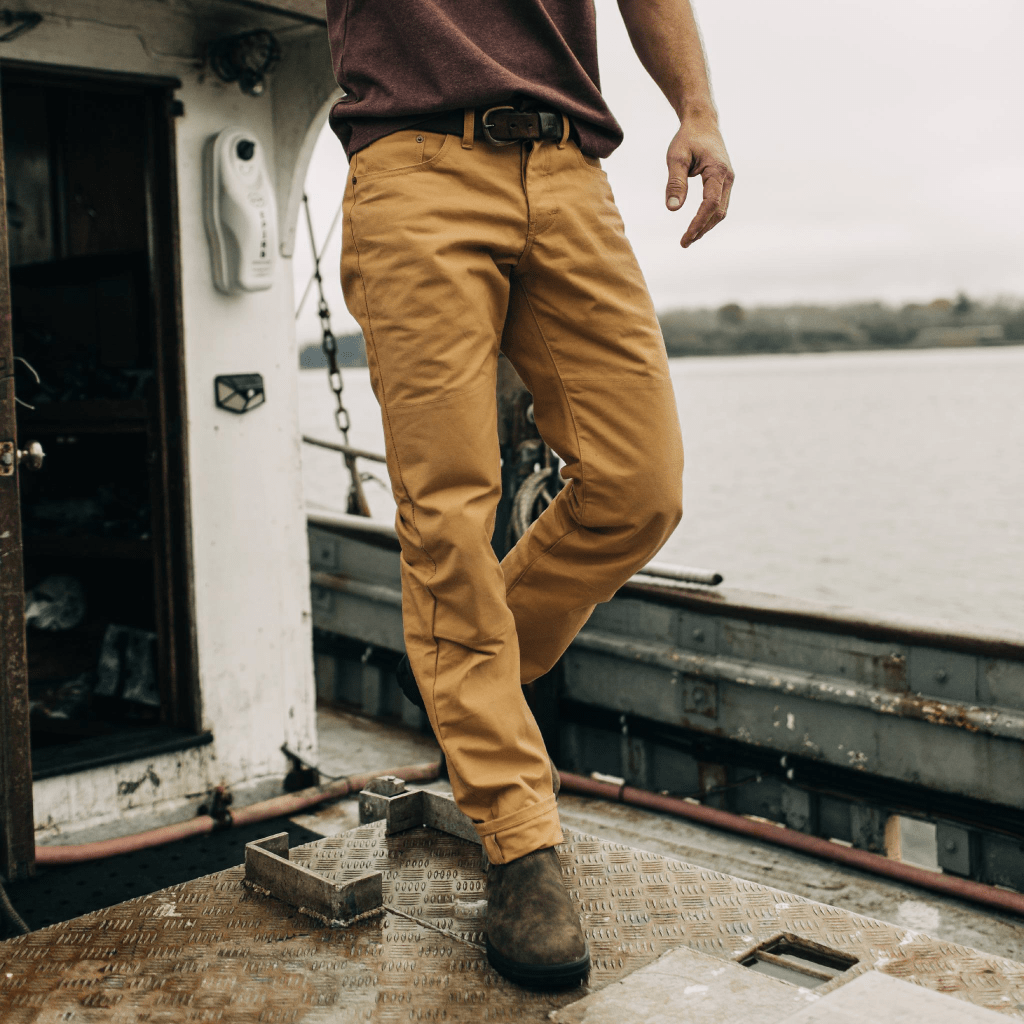 Best men's pants for summer from Taylor Stitch. 