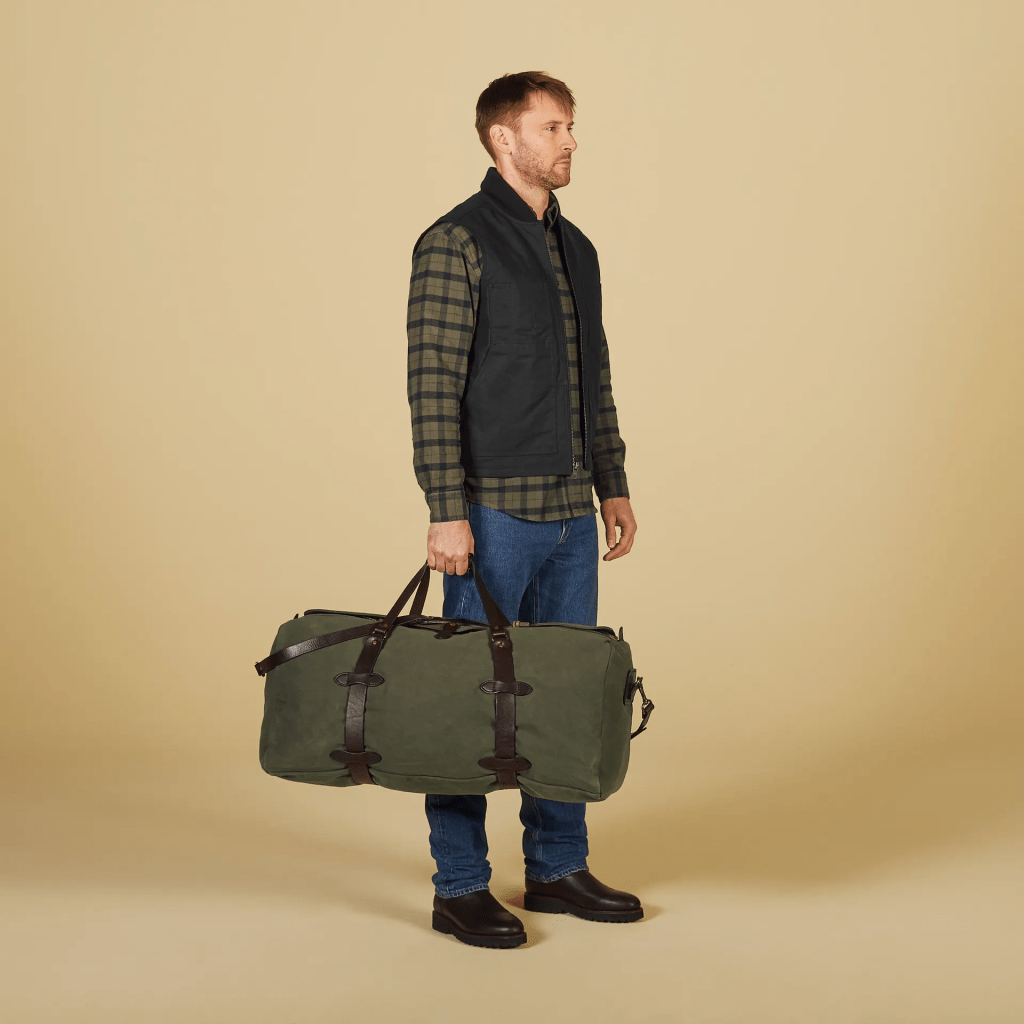 Best fall travel bag for men.