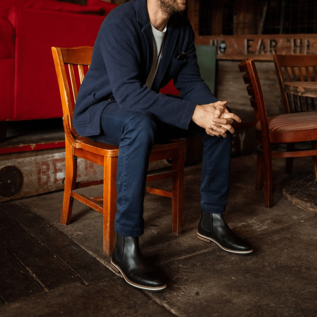 Best black leather dress boots for men. 